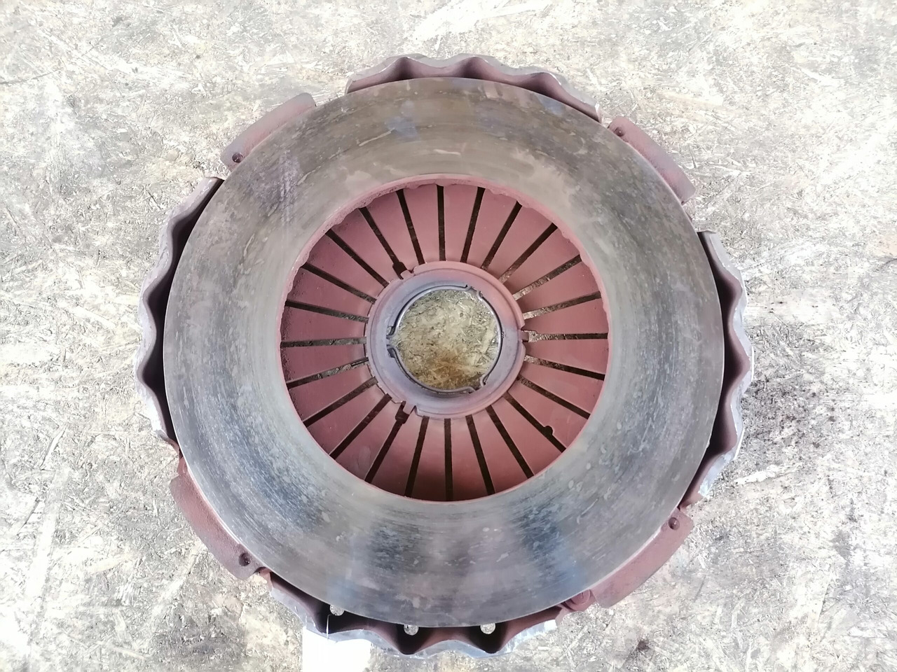 Scania clutch cover 1763155 - Clutch and parts for Truck: picture 2 Scania clutch cover 1763155 - Clutch and parts for Truck: picture 2