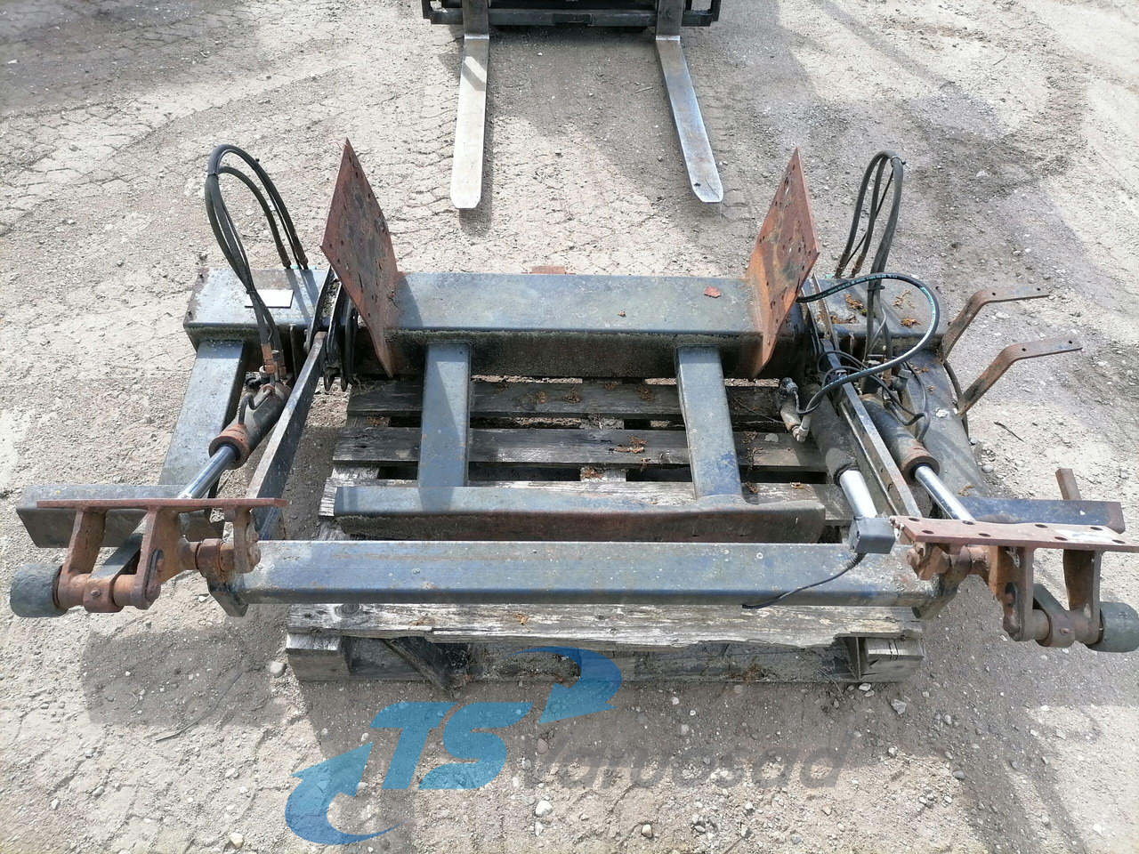 Universaalne Tagaluuktõstuki raam, MB Atego 1000KL - Universal part for Truck: picture 5 Universaalne Tagaluuktõstuki raam, MB Atego 1000KL - Universal part for Truck: picture 5