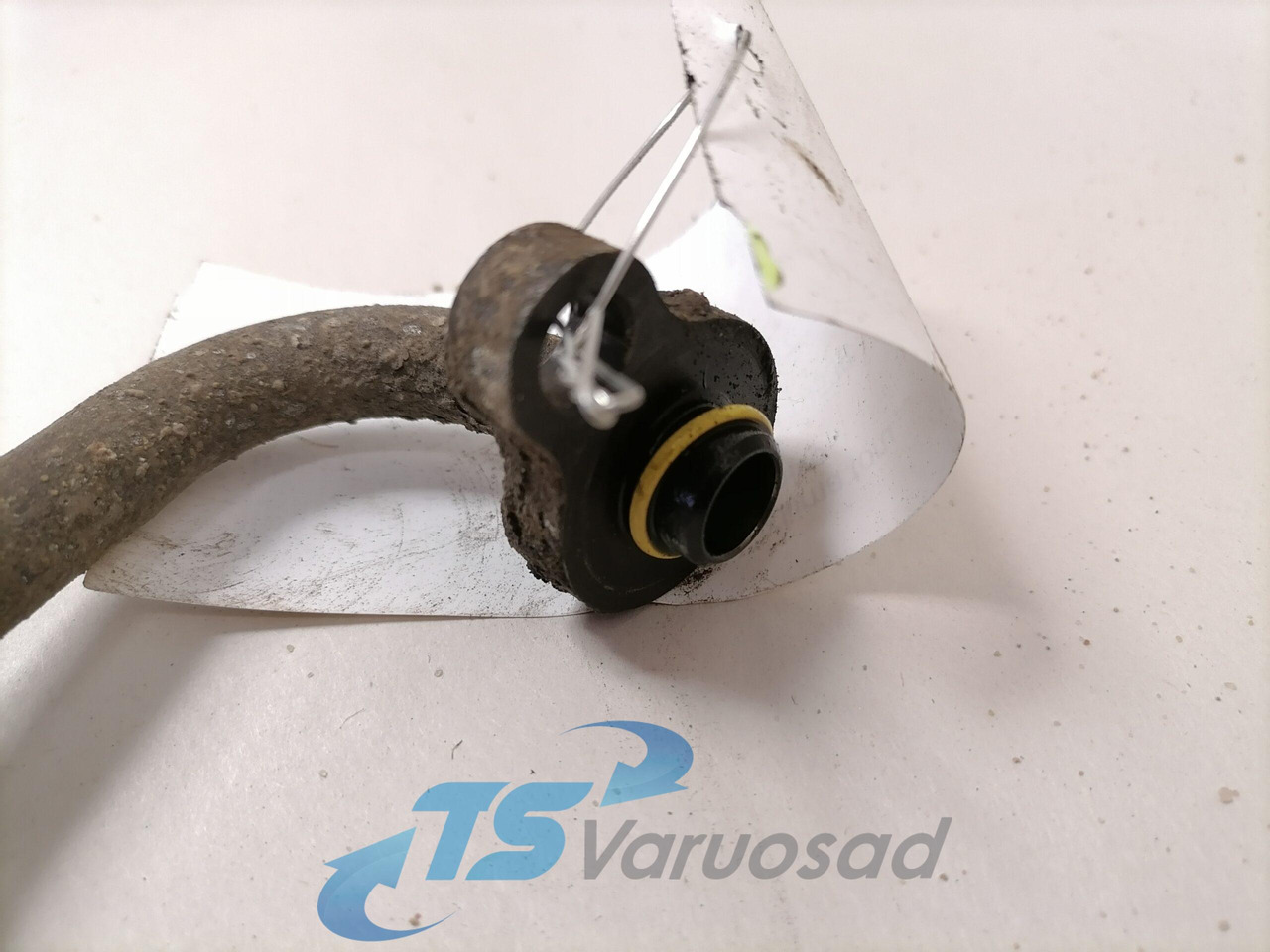 Volvo A/C pipe 82119539 - Heating/ Ventilation for Truck: picture 2 Volvo A/C pipe 82119539 - Heating/ Ventilation for Truck: picture 2