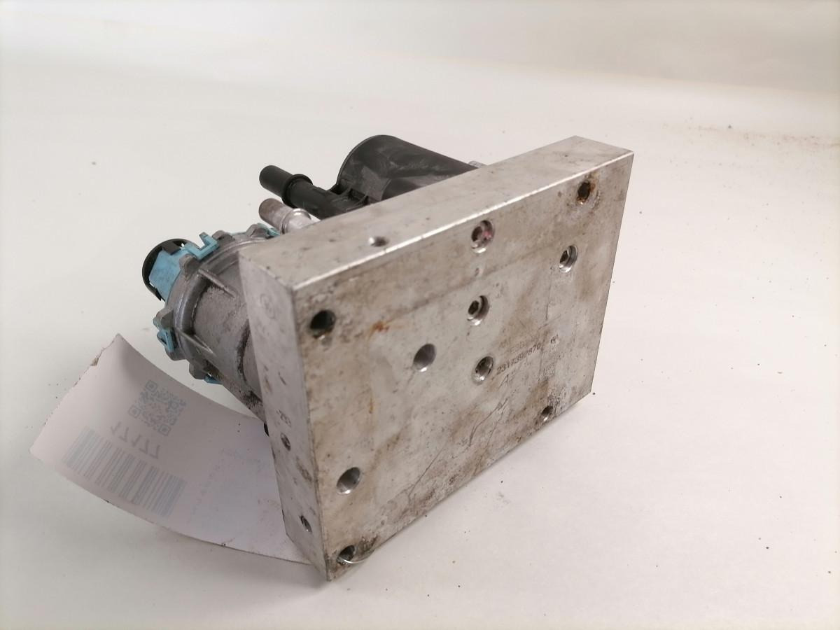 Volvo ADBlue pump 22209517 - Fuel system for Truck: picture 3 Volvo ADBlue pump 22209517 - Fuel system for Truck: picture 3