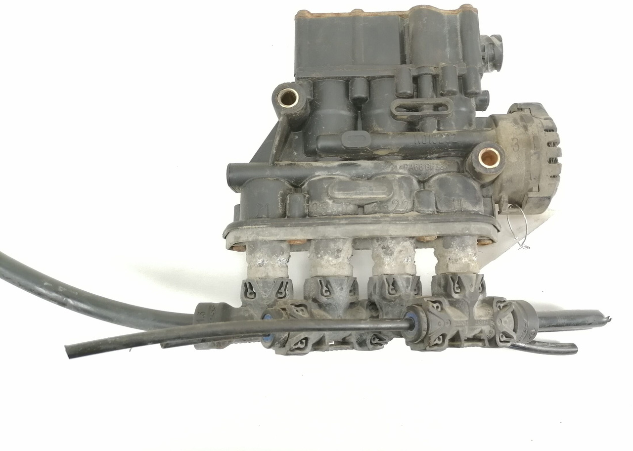 Volvo Air suspension control valve, ECAS 21083657 - Brake valve for Truck: picture 2 Volvo Air suspension control valve, ECAS 21083657 - Brake valve for Truck: picture 2