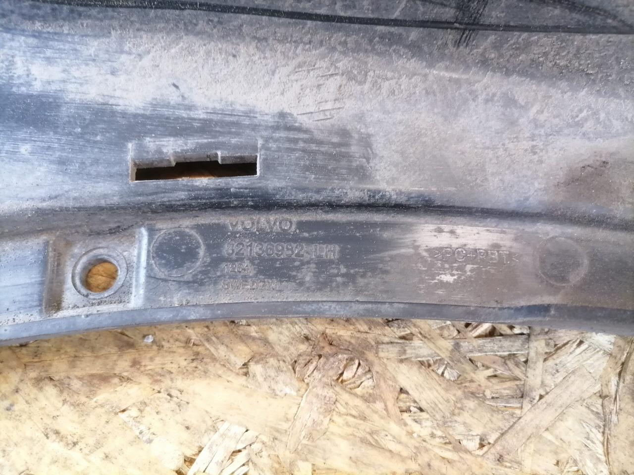 Volvo Astmelaua plastik 82136982 - Footstep for Truck: picture 4 Volvo Astmelaua plastik 82136982 - Footstep for Truck: picture 4