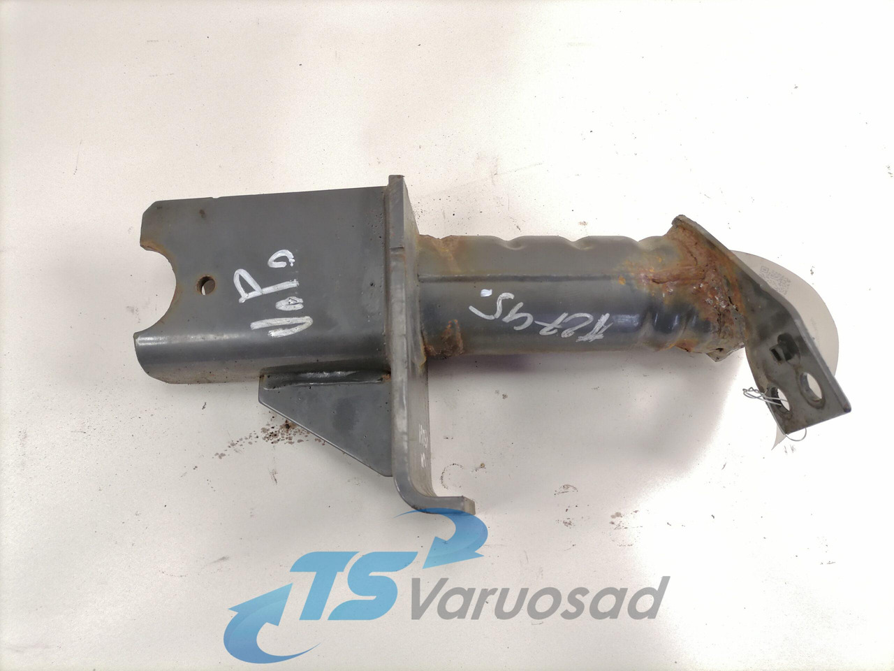 Volvo Bumper bracket 82928883 - Bumper for Truck: picture 2 Volvo Bumper bracket 82928883 - Bumper for Truck: picture 2