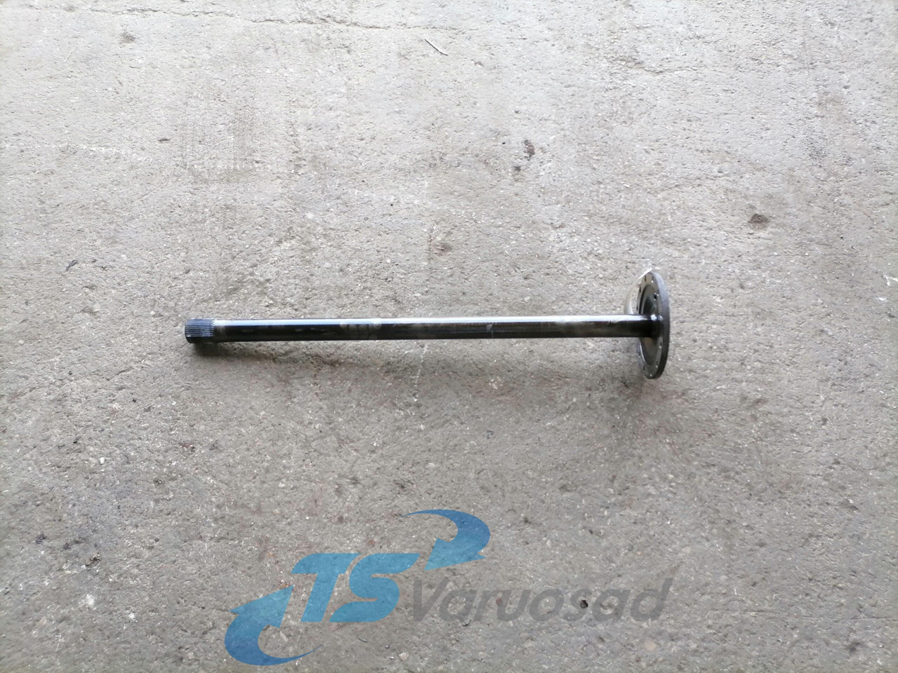 Volvo Drive shaft 20815243 - Drive shaft for Truck: picture 1 Volvo Drive shaft 20815243 - Drive shaft for Truck: picture 1