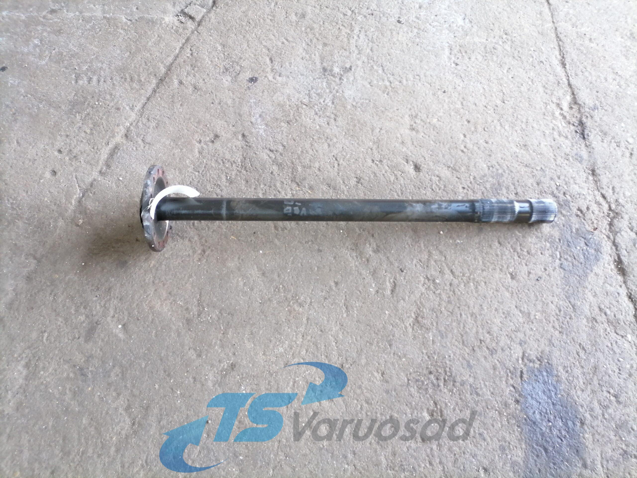 Volvo Drive shaft 20836831 - Drive shaft for Truck: picture 1 Volvo Drive shaft 20836831 - Drive shaft for Truck: picture 1