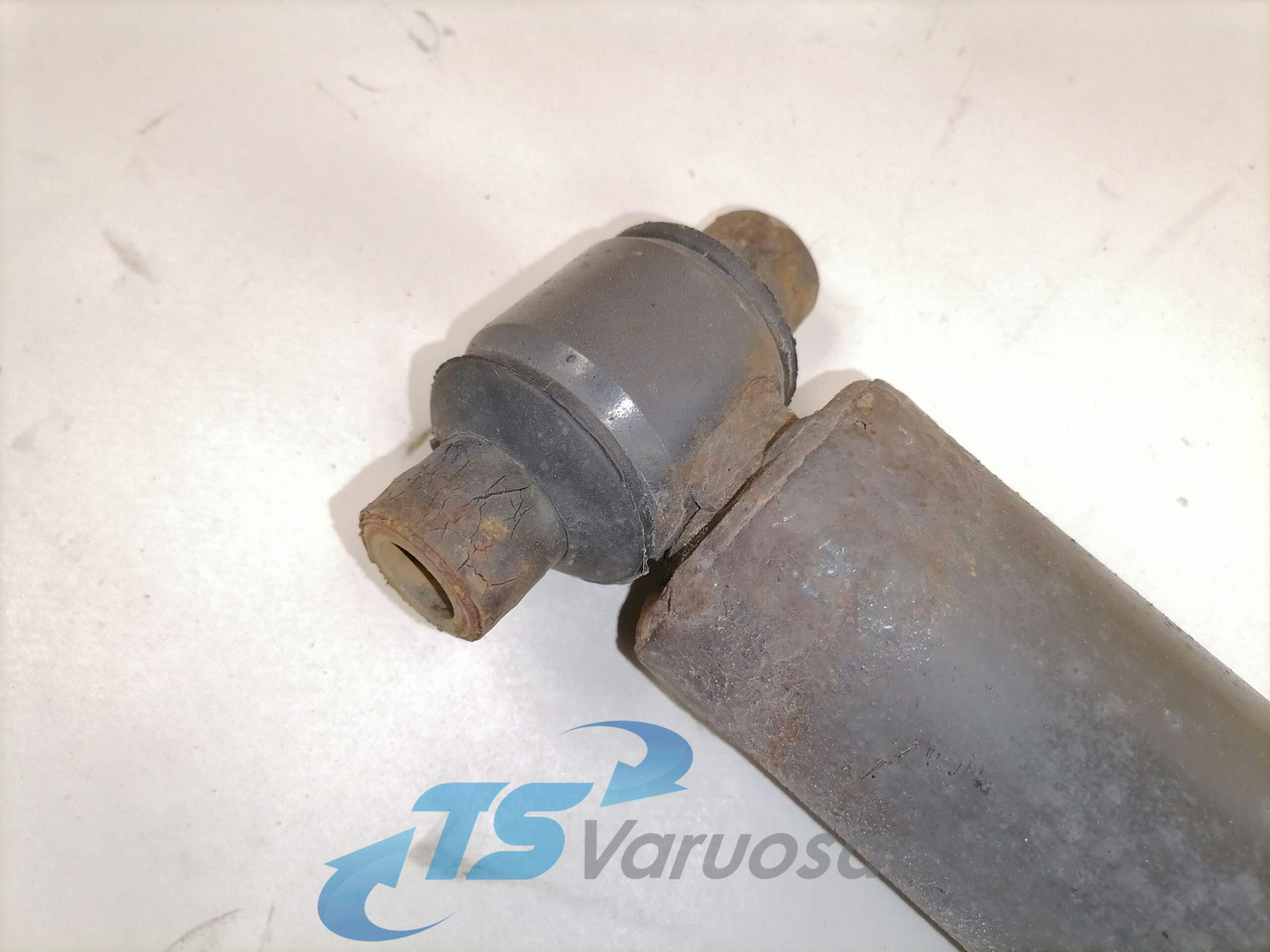 Volvo First axel shock absorber 21866530 - Shock absorber for Truck: picture 2 Volvo First axel shock absorber 21866530 - Shock absorber for Truck: picture 2