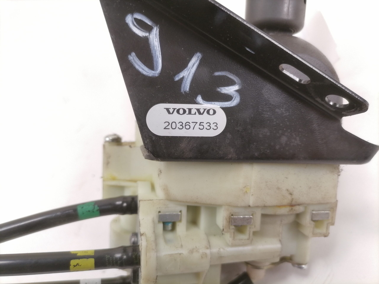 Volvo Handbrake control lever 20367533 - Universal part for Truck: picture 2 Volvo Handbrake control lever 20367533 - Universal part for Truck: picture 2