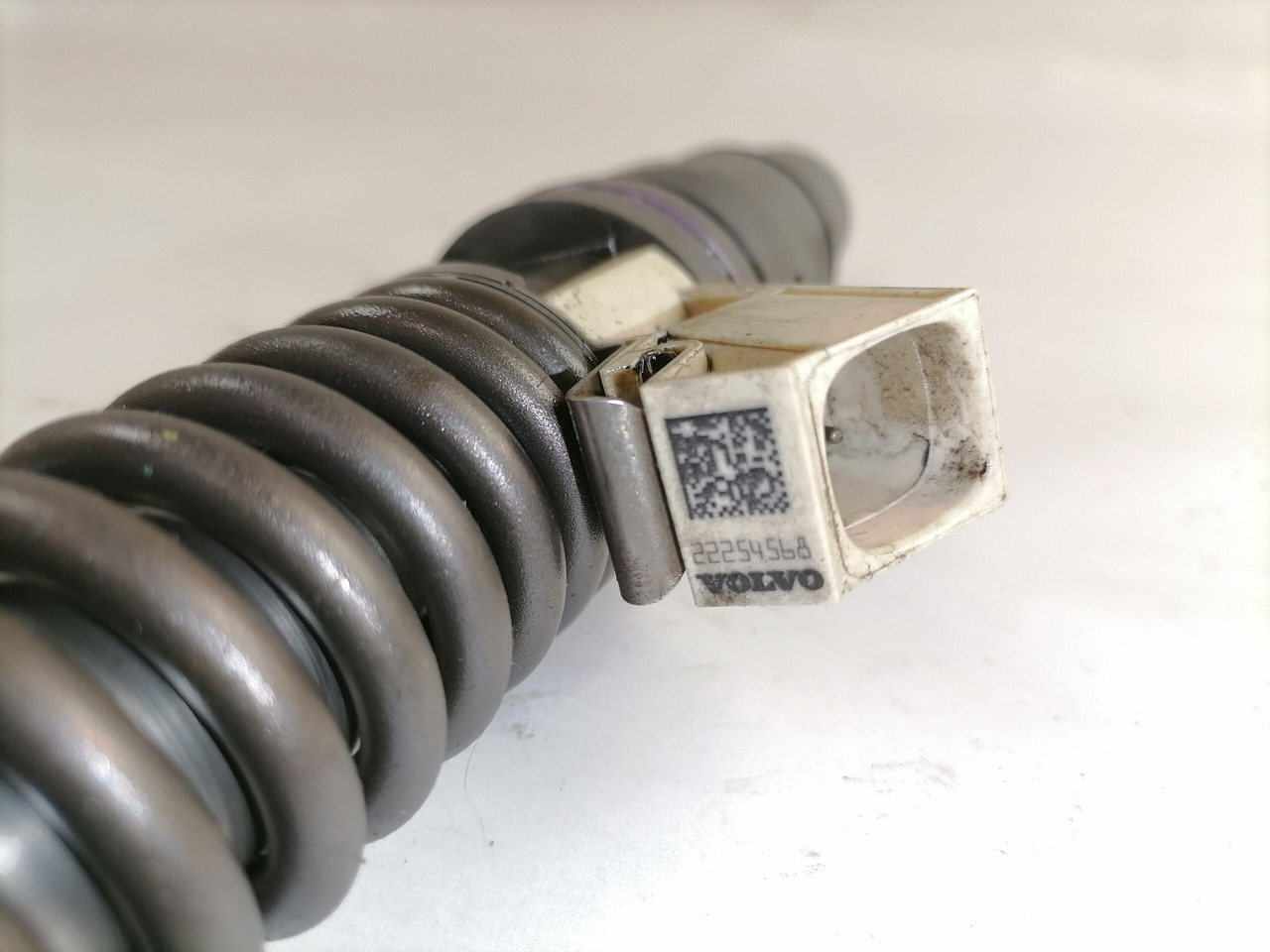 Volvo Injector 22254568 - Fuel pump for Truck: picture 3 Volvo Injector 22254568 - Fuel pump for Truck: picture 3