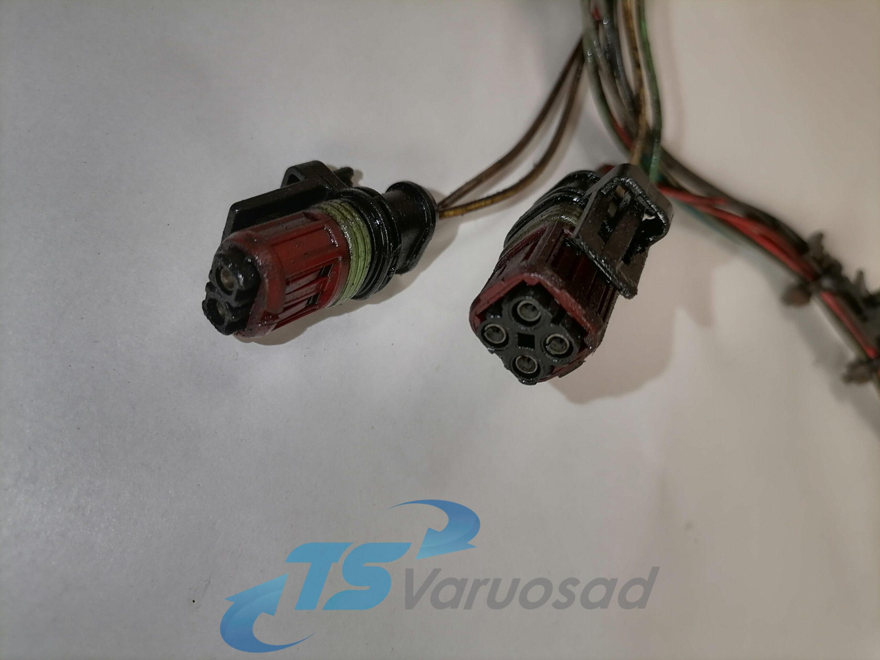 Volvo Injector wiring 22193671 - Fuel pump for Truck: picture 2 Volvo Injector wiring 22193671 - Fuel pump for Truck: picture 2