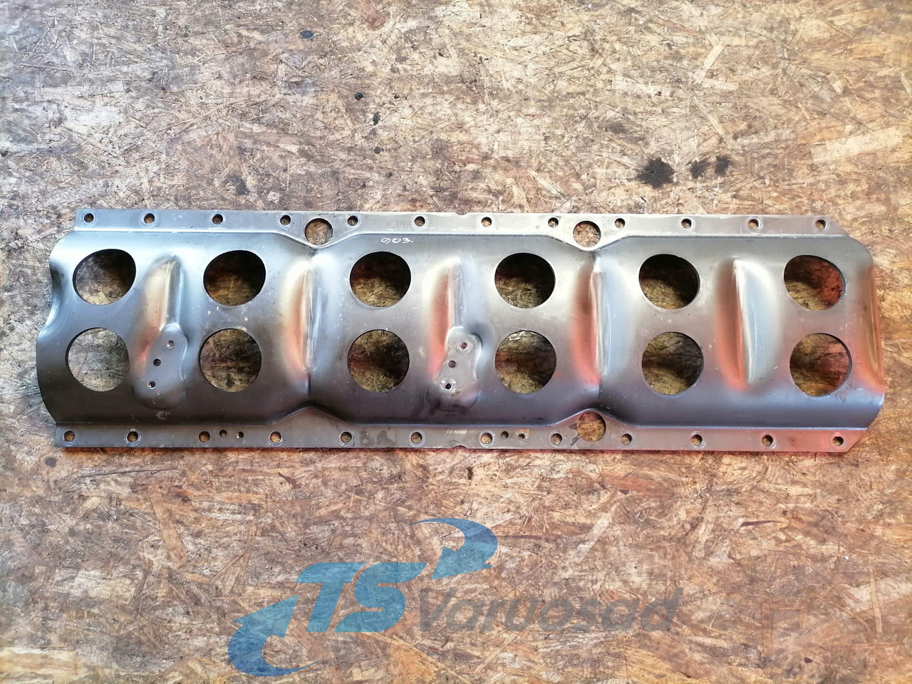 Volvo Ladder frame 20499612 - Oil pan for Truck: picture 2 Volvo Ladder frame 20499612 - Oil pan for Truck: picture 2