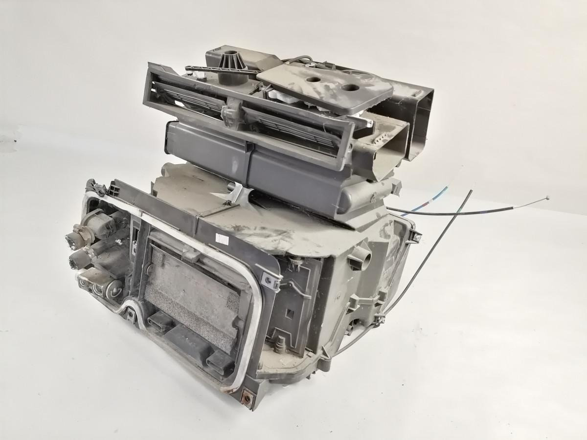 Volvo Salongi radiaatorite korpus, komplektne 7420894090 - Universal part for Truck: picture 2 Volvo Salongi radiaatorite korpus, komplektne 7420894090 - Universal part for Truck: picture 2