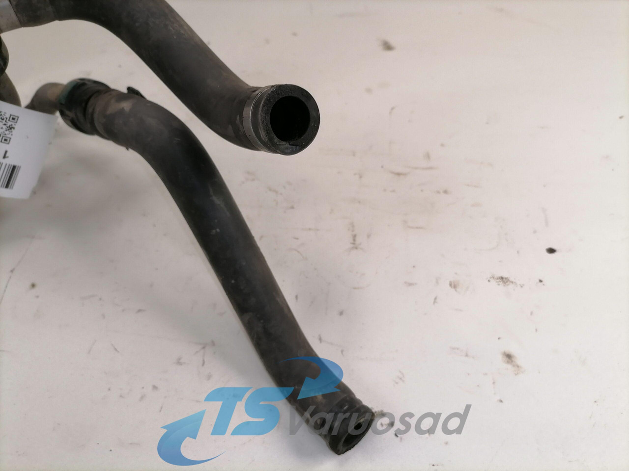 Volvo Salongisoojendus torud 21924629 - Heating/ Ventilation for Truck: picture 3 Volvo Salongisoojendus torud 21924629 - Heating/ Ventilation for Truck: picture 3