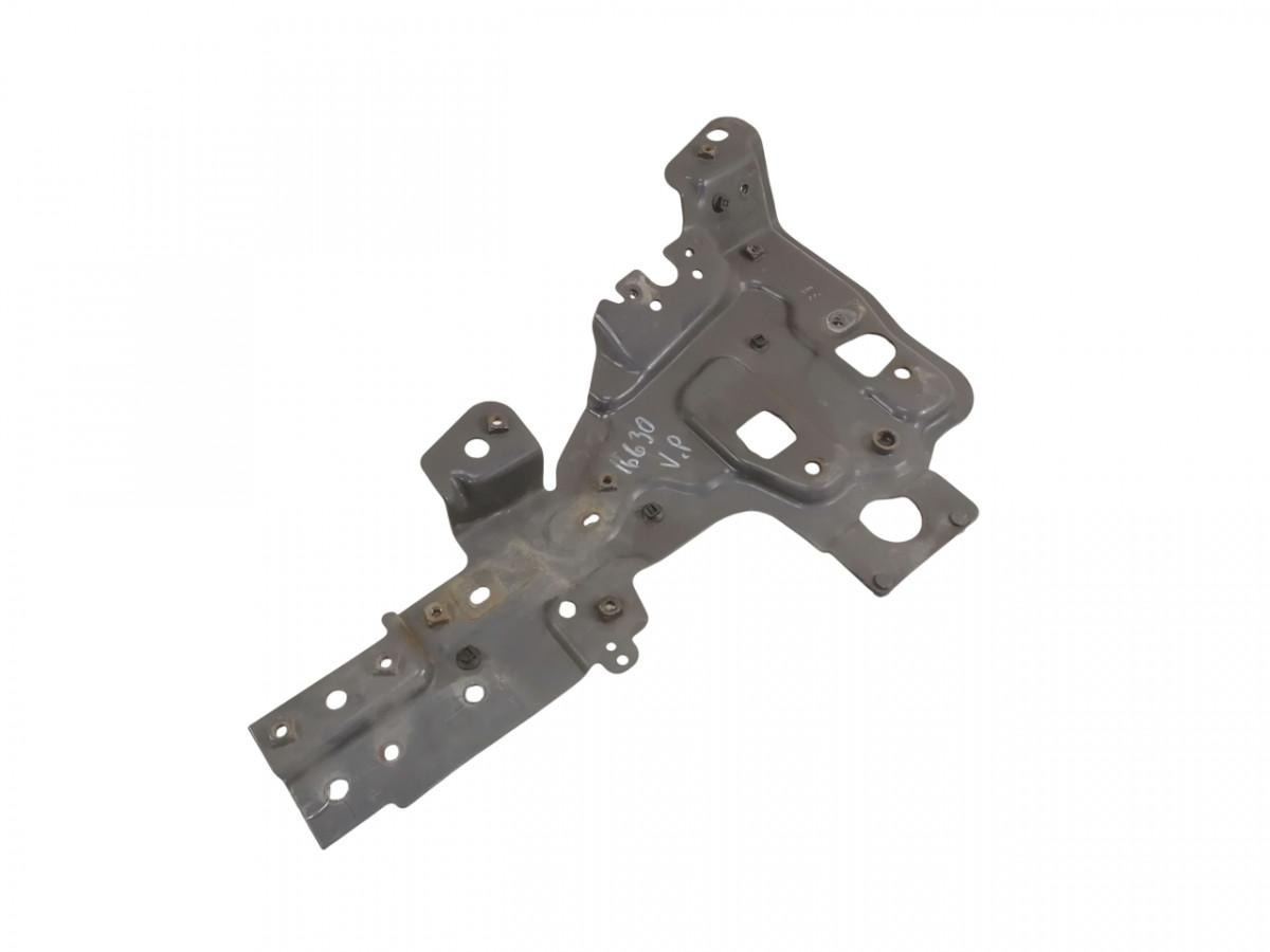 Volvo light bracket 84228539 - Lights/ Lighting for Truck: picture 1 Volvo light bracket 84228539 - Lights/ Lighting for Truck: picture 1
