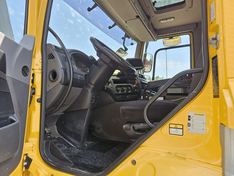 Hook lift truck, Crane truck DAF CF 330 6x2-4 / PALFINGER CRANE + HOOKLIFT: picture 16