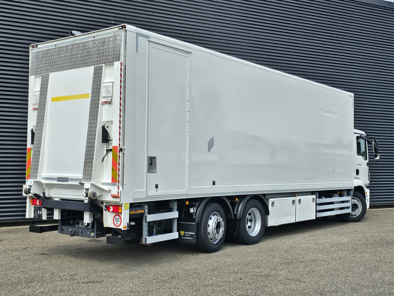 MAN TGM 26.320 / 6x2-4 / LBW / 6000kg TAIL LIFT - Box truck: picture 2 MAN TGM 26.320 / 6x2-4 / LBW / 6000kg TAIL LIFT - Box truck: picture 2
