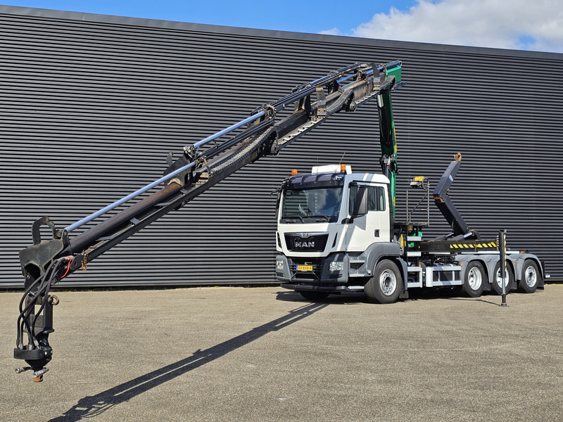 MAN TGS 35.400 8x4-4 / PALFINGER 26 t/m CRANE + HOOKLIFT - Hook lift truck, Crane truck: picture 4 MAN TGS 35.400 8x4-4 / PALFINGER 26 t/m CRANE + HOOKLIFT - Hook lift truck, Crane truck: picture 4