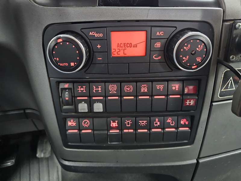 MAN TGS 47.440 BBL / 10X4 HOOKLIFT + Z CRANE on lease MAN TGS 47.440 BBL / 10X4 HOOKLIFT + Z CRANE: picture 19 MAN TGS 47.440 BBL / 10X4 HOOKLIFT + Z CRANE on lease MAN TGS 47.440 BBL / 10X4 HOOKLIFT + Z CRANE: picture 19