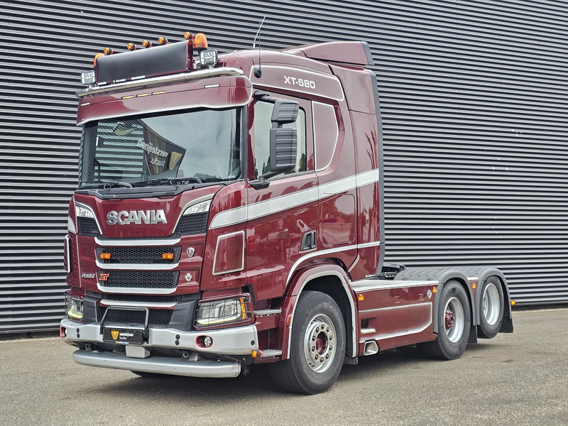 Scania R580 V8 XT / 6x2 BOOGIE / RETARDER / HYDRAULIC / 80T - Tractor unit: picture 1 Scania R580 V8 XT / 6x2 BOOGIE / RETARDER / HYDRAULIC / 80T - Tractor unit: picture 1