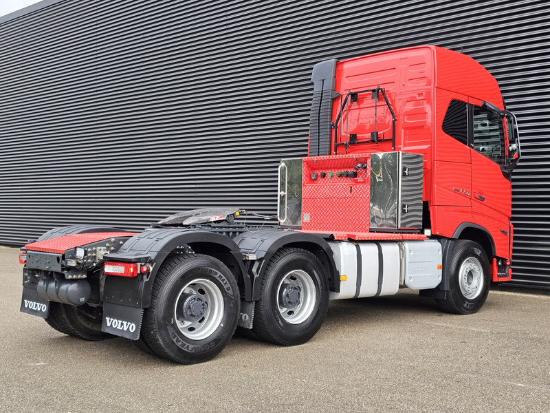 Volvo FH 16 650 / 6x4 BOOGIE / HYDRAULIC / RETARDER / 100T - Tractor unit: picture 2 Volvo FH 16 650 / 6x4 BOOGIE / HYDRAULIC / RETARDER / 100T - Tractor unit: picture 2