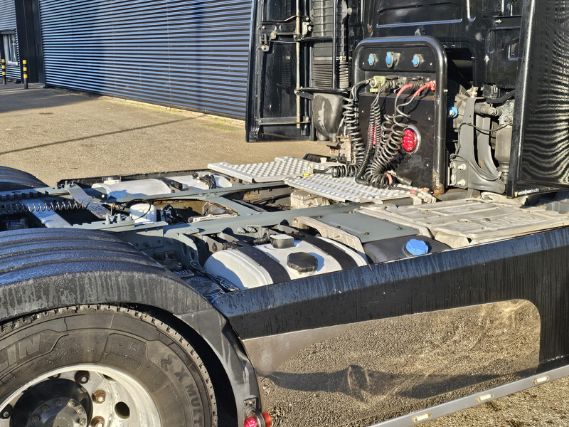 Tractor unit Volvo FH 16 750 6x2 BOOGIE / RETARDER / I PARK COOL: picture 7