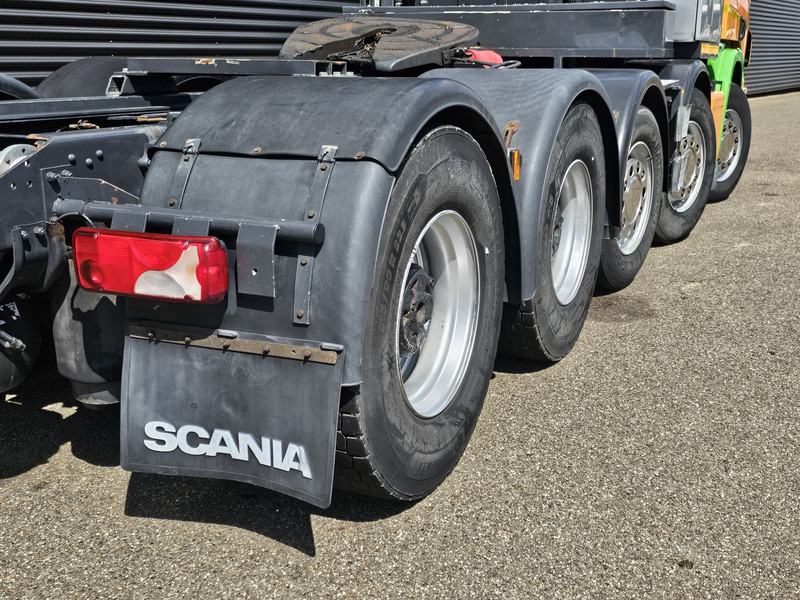 Scania P420 10x4 / 150T / MANUAL GEARBOX / RETARDER - Truck: picture 4 Scania P420 10x4 / 150T / MANUAL GEARBOX / RETARDER - Truck: picture 4