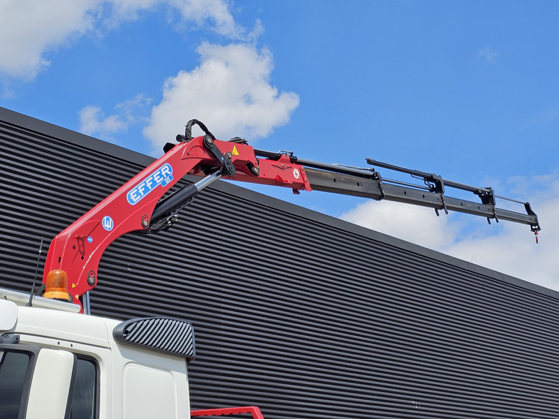 Volvo FM 330 4x2 / EFFER 12.5 t/m CRANE / KRAN - Crane truck: picture 2 Volvo FM 330 4x2 / EFFER 12.5 t/m CRANE / KRAN - Crane truck: picture 2