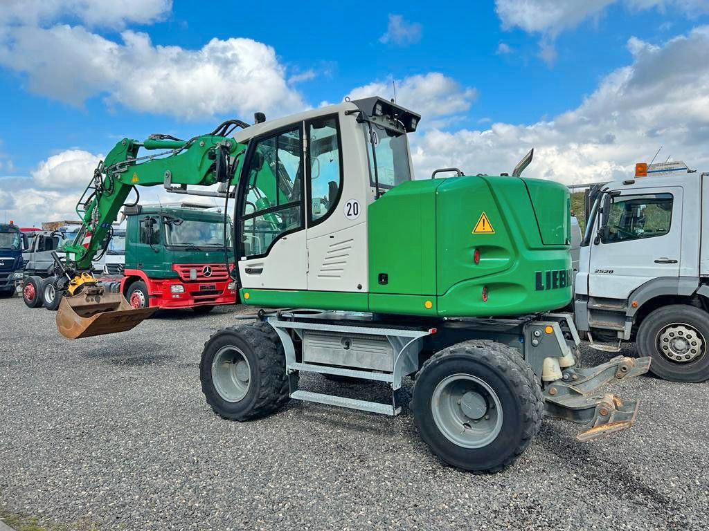 Wheel excavator Liebherr A 912 Compact 3X Löffel 3 X Buckets: picture 7