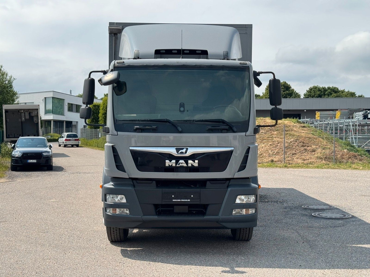 Curtainsider truck MAN 18.290 4X2 Koffer / Plane Top Zustand 8,30 Meter: picture 8