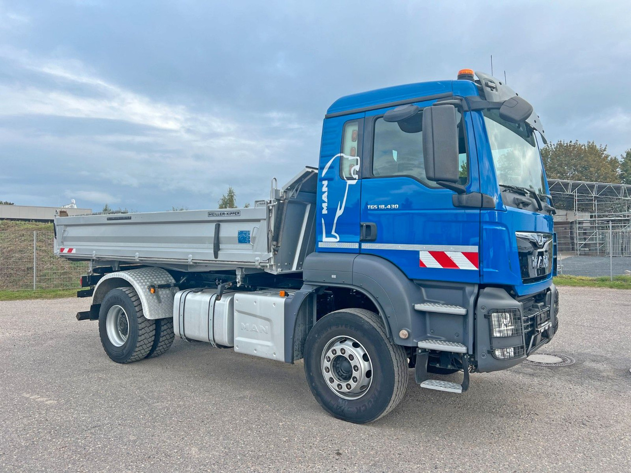 MAN 18.430 4X2 Meiller 3. Seitenkipper Top Zustand - Tipper: picture 1 MAN 18.430 4X2 Meiller 3. Seitenkipper Top Zustand - Tipper: picture 1