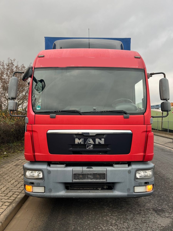 MAN 8.220 4X2 Pritschenwagen - Curtainsider truck: picture 5 MAN 8.220 4X2 Pritschenwagen - Curtainsider truck: picture 5