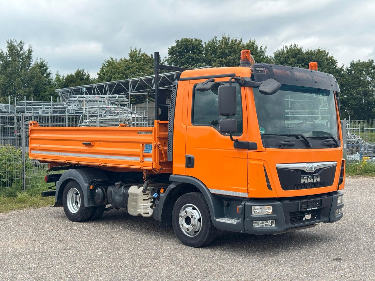 Tipper MAN 8.220 4x2 Meiller 3S. Kipper | Sperrdiff. | AHK: picture 8