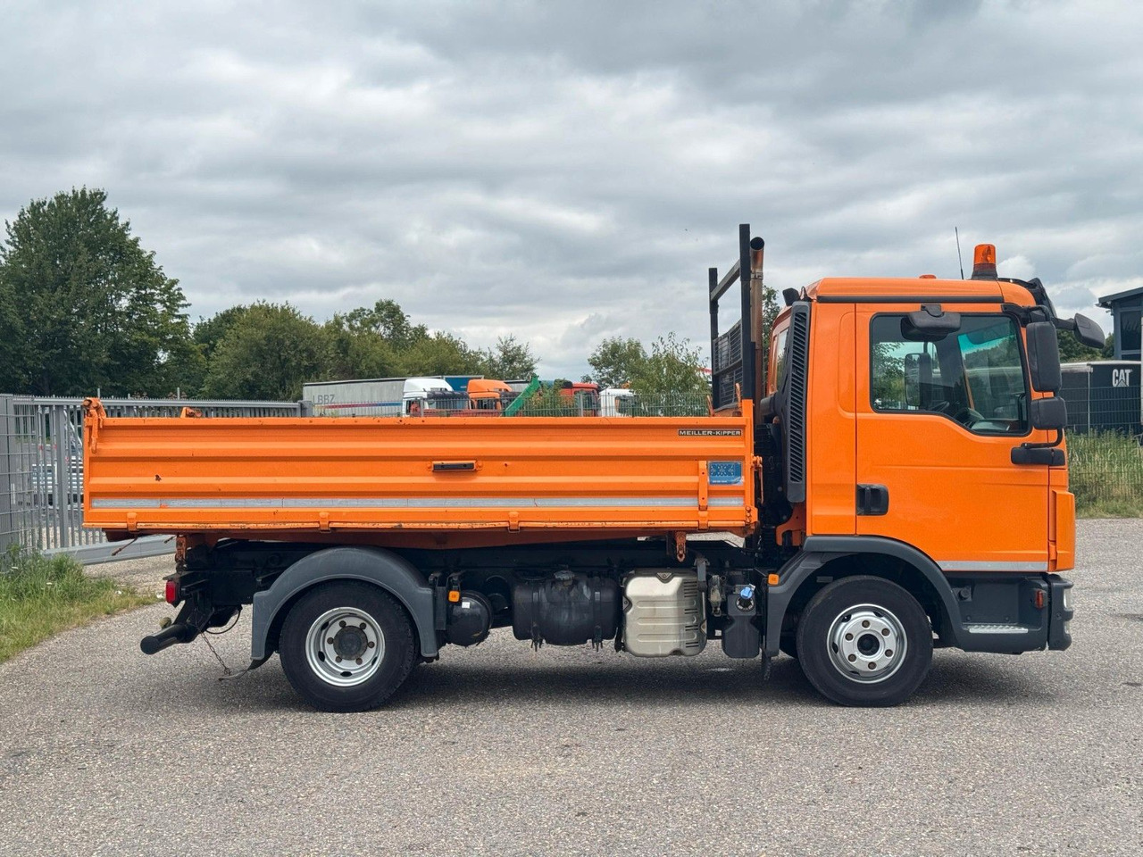 Tipper MAN 8.220 4x2 Meiller 3S. Kipper | Sperrdiff. | AHK: picture 7