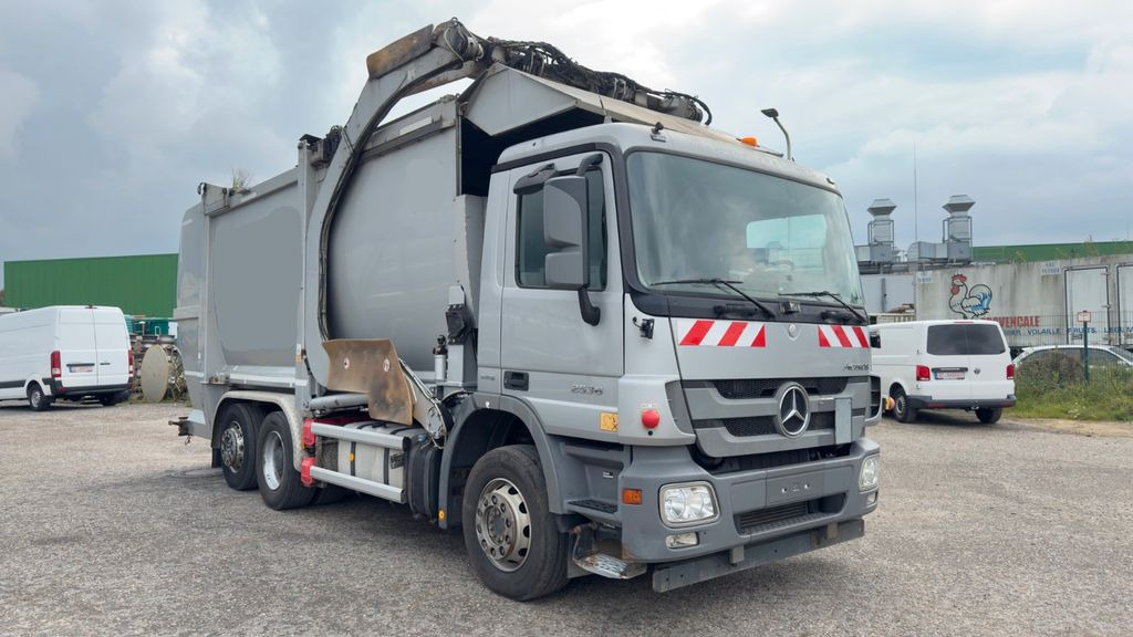Mercedes-Benz 2536 6x2 Überkopflader - Garbage truck: picture 4 Mercedes-Benz 2536 6x2 Überkopflader - Garbage truck: picture 4