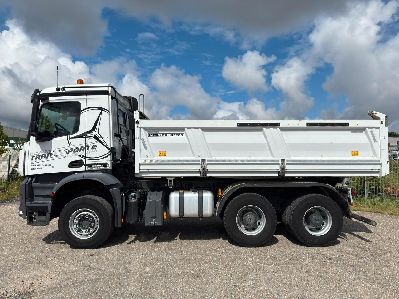 Mercedes-Benz 2648 6x4 3S. Kipper Meiller Bordmatik Top Zust. Mercedes-Benz 2748 6x4 Meiller 3S. Kipper Bordmatik | Retarder - Tipper: picture 5 Mercedes-Benz 2648 6x4 3S. Kipper Meiller Bordmatik Top Zust. Mercedes-Benz 2748 6x4 Meiller 3S. Kipper Bordmatik | Retarder - Tipper: picture 5