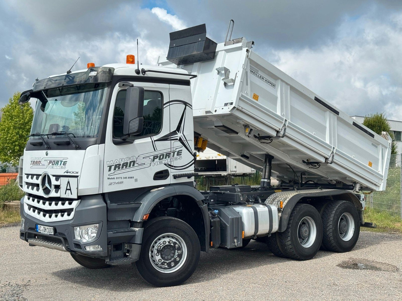 Mercedes-Benz 2648 6x4 3S. Kipper Meiller Bordmatik Top Zust. Mercedes-Benz 2748 6x4 Meiller 3S. Kipper Bordmatik | Retarder - Tipper: picture 1 Mercedes-Benz 2648 6x4 3S. Kipper Meiller Bordmatik Top Zust. Mercedes-Benz 2748 6x4 Meiller 3S. Kipper Bordmatik | Retarder - Tipper: picture 1