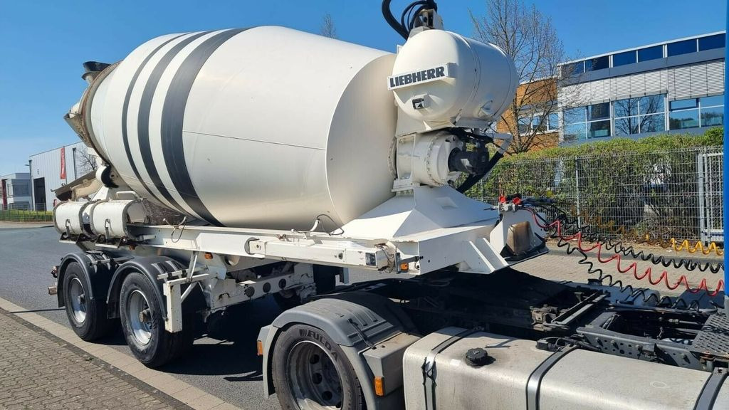 Müller-Mitteltal 2 Achs Betonmischauflieger Liebherr - Concrete mixer semi-trailer: picture 1 Müller-Mitteltal 2 Achs Betonmischauflieger Liebherr - Concrete mixer semi-trailer: picture 1