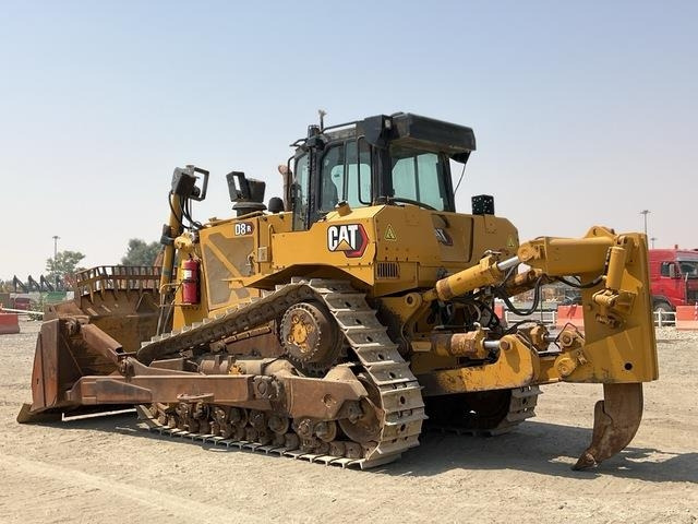 CAT D8R - Bulldozer: picture 2 CAT D8R - Bulldozer: picture 2
