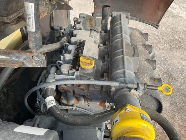 Articulated boom JLG 600AJ: picture 13