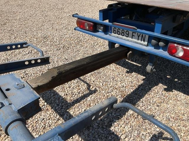 Tow truck Mitsubishi Canter: picture 18