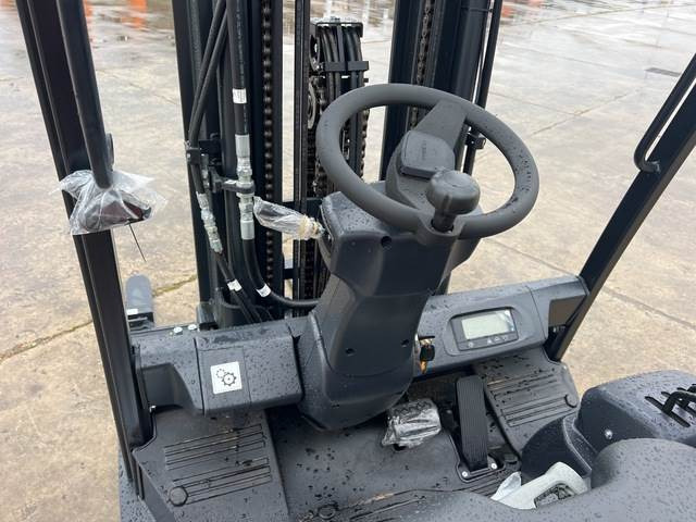 Electric forklift Doosan B35X-7 PLUS: picture 8