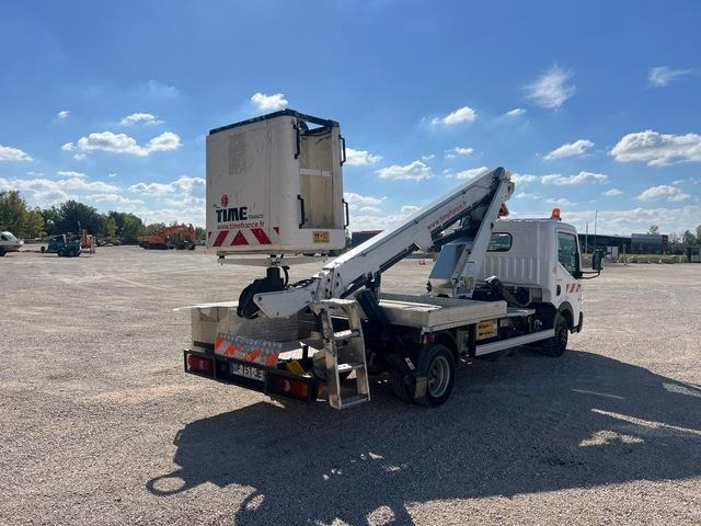 Renault Maxity 120DXI - Truck mounted aerial platform: picture 3 Renault Maxity 120DXI - Truck mounted aerial platform: picture 3