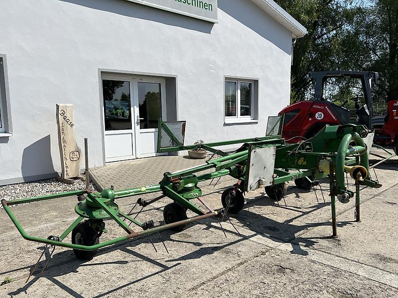 Kuhn GF 630 1MH - John Deere - Tedder/ Rake: picture 2 Kuhn GF 630 1MH - John Deere - Tedder/ Rake: picture 2