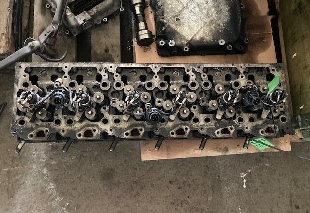 - Cylinder head for Truck: picture 1 - Cylinder head for Truck: picture 1
