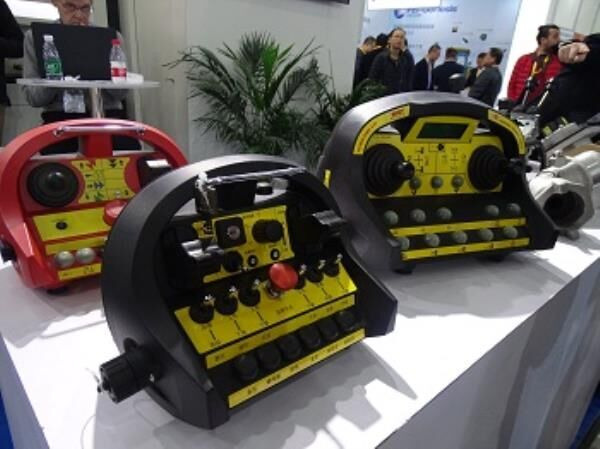 Kumanda Yönetimi Mekanizmaları - Dashboard for Excavator: picture 1 Kumanda Yönetimi Mekanizmaları - Dashboard for Excavator: picture 1