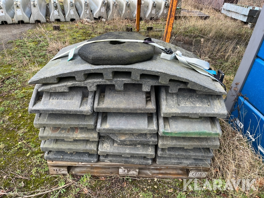 Tool/ Equipment Skiltefødder 15 styk: picture 1