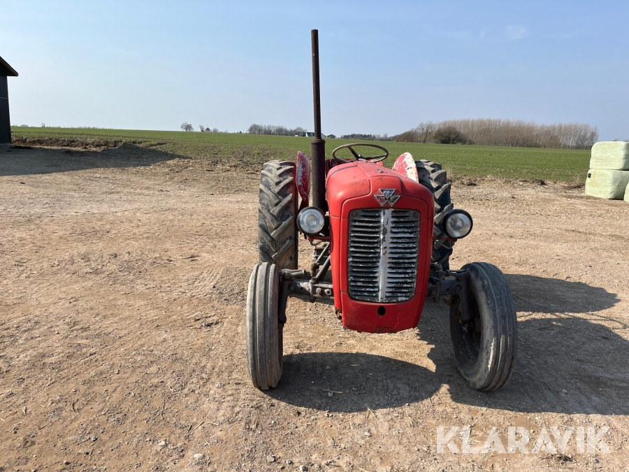 Traktor Massey Ferguson 35 - Farm tractor: picture 4 Traktor Massey Ferguson 35 - Farm tractor: picture 4