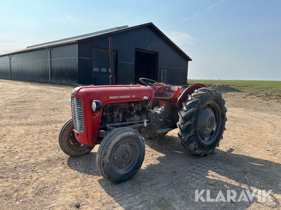 Traktor Massey Ferguson 35 - Farm tractor: picture 1 Traktor Massey Ferguson 35 - Farm tractor: picture 1