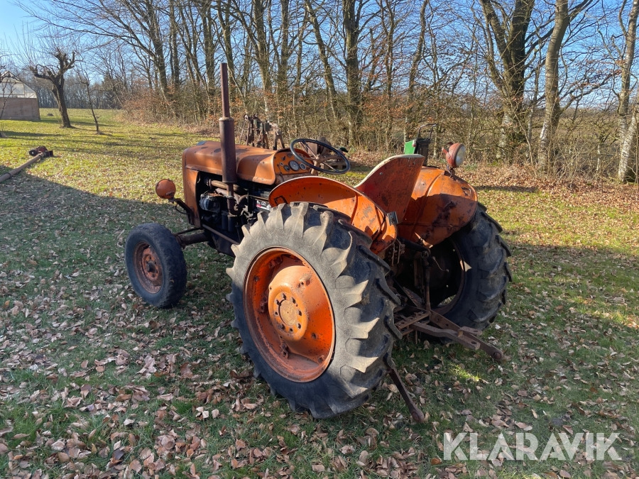 Veterantraktor Fiat 411 - Farm tractor: picture 3 Veterantraktor Fiat 411 - Farm tractor: picture 3