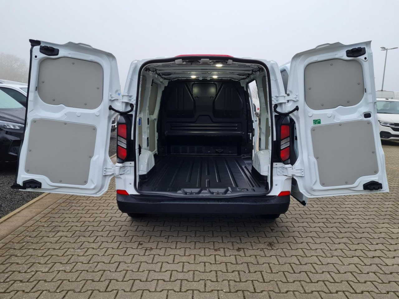 Ford Custom Kasten L1 Trend KLIMA KAMERA VERKLEIDUNG - Small van: picture 5 Ford Custom Kasten L1 Trend KLIMA KAMERA VERKLEIDUNG - Small van: picture 5