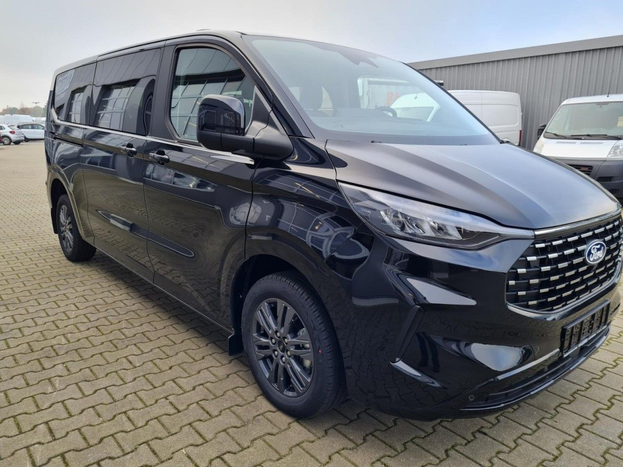 Ford Tourneo Custom 320 L2 Titanium 9 Sitze STANDHZ - Passenger van: picture 3 Ford Tourneo Custom 320 L2 Titanium 9 Sitze STANDHZ - Passenger van: picture 3
